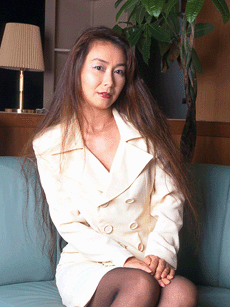 Anita 30 ans célibataire veut rompre le quoditien a envie d'être calinée appel au 08 95 90 02 57